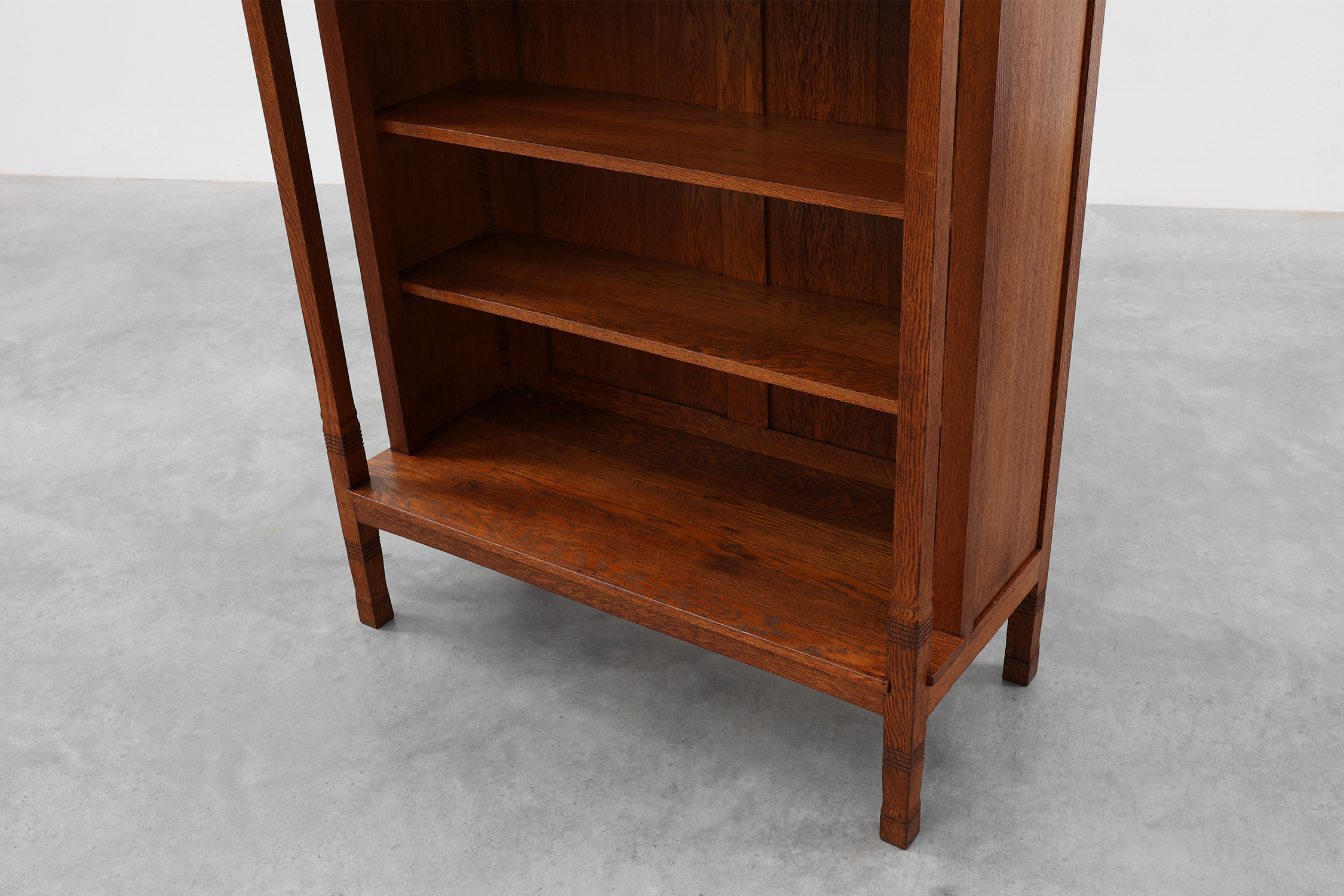 Jugendstil oak bookcase with adjustable shelves, Netherlands, ca. 1900thumbnail